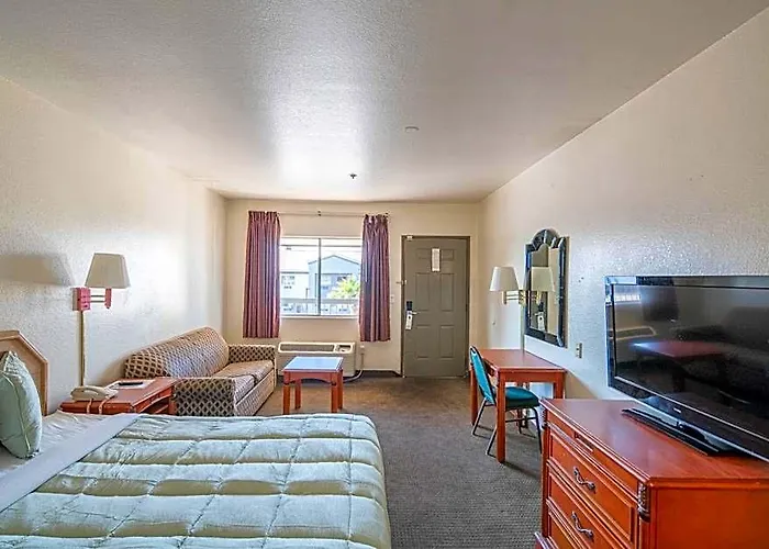 Hotel Rising