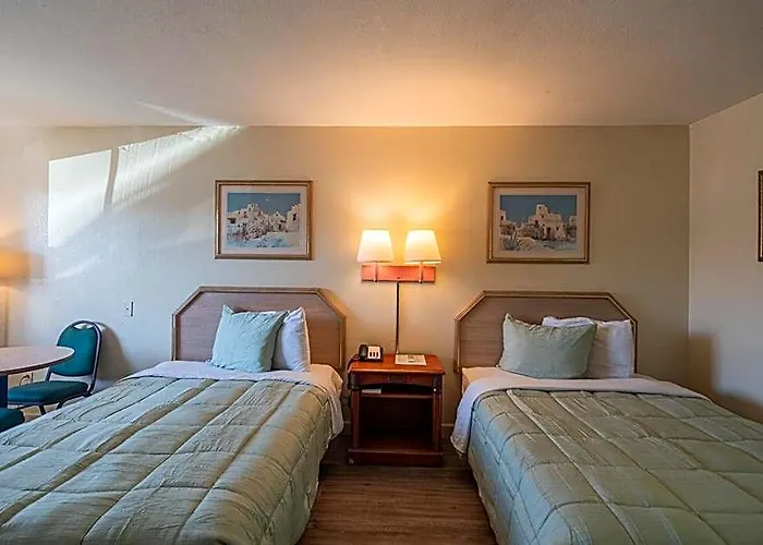 Rising Hotel