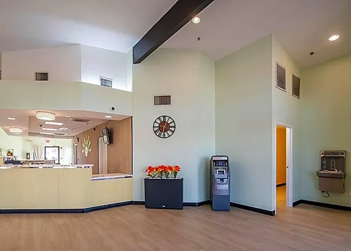 Rising Hotel Phoenix