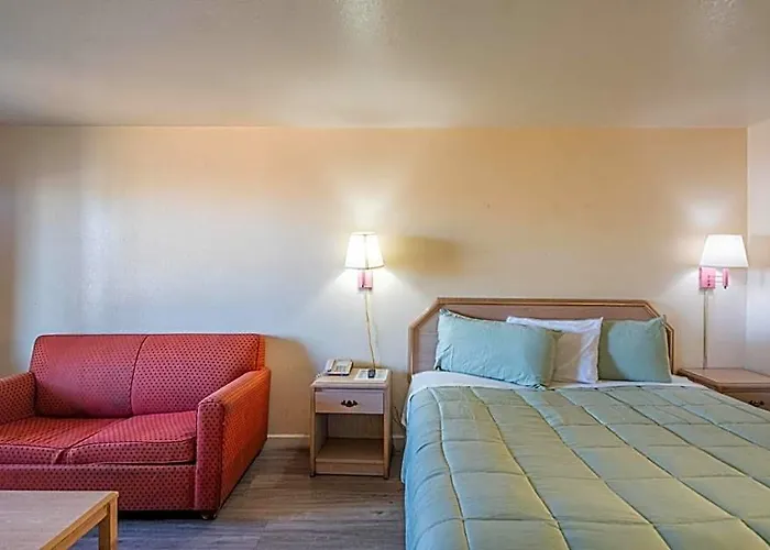 Hotel Rising